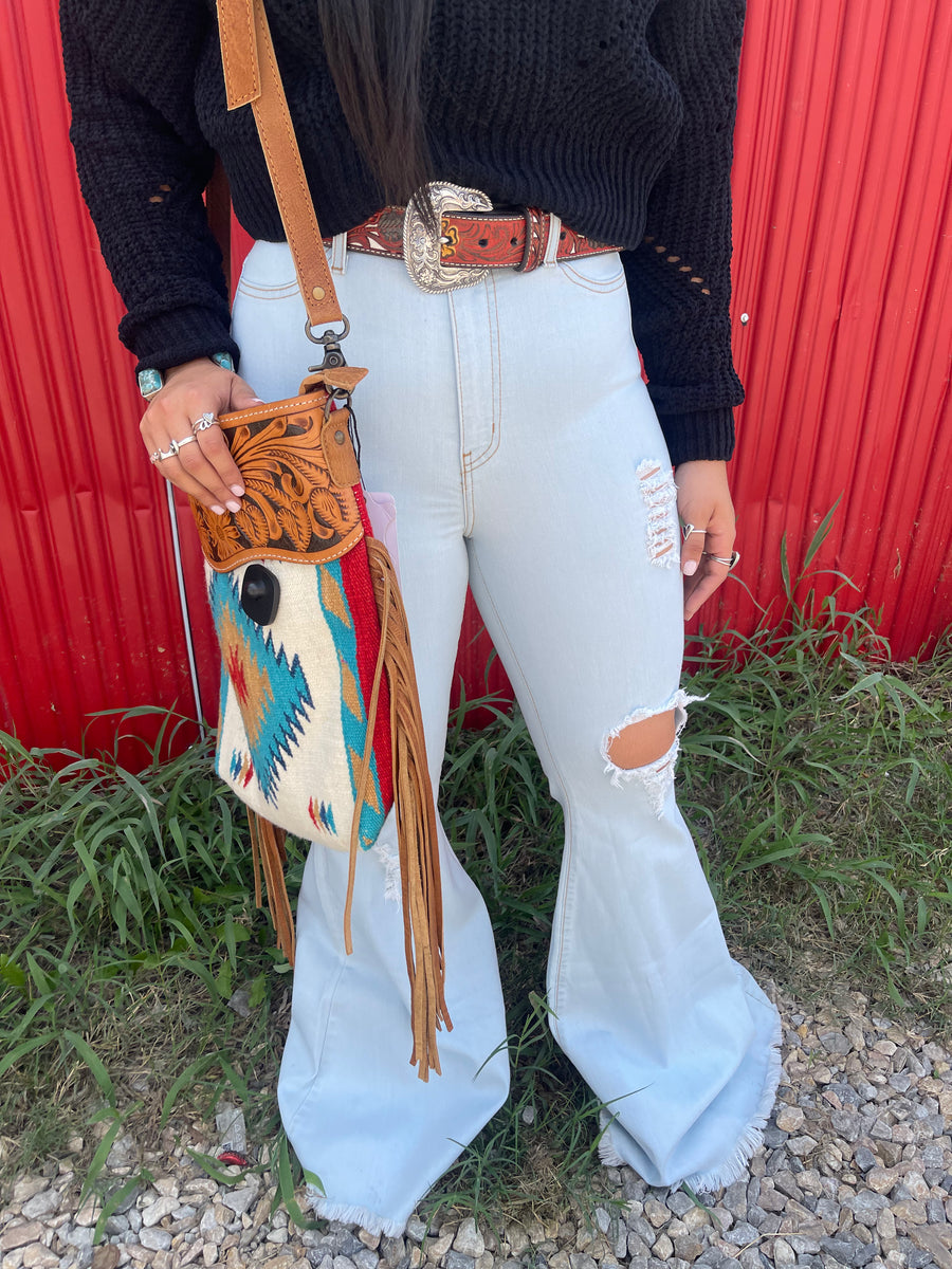 Light wash bell bottoms – Botas Rojero