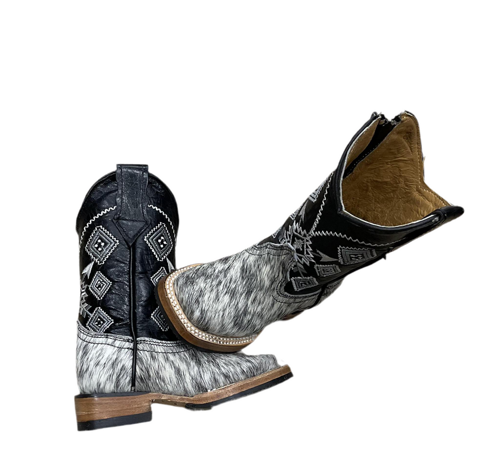 ‘’DYLAN KIDS COWHIDE BOOTS