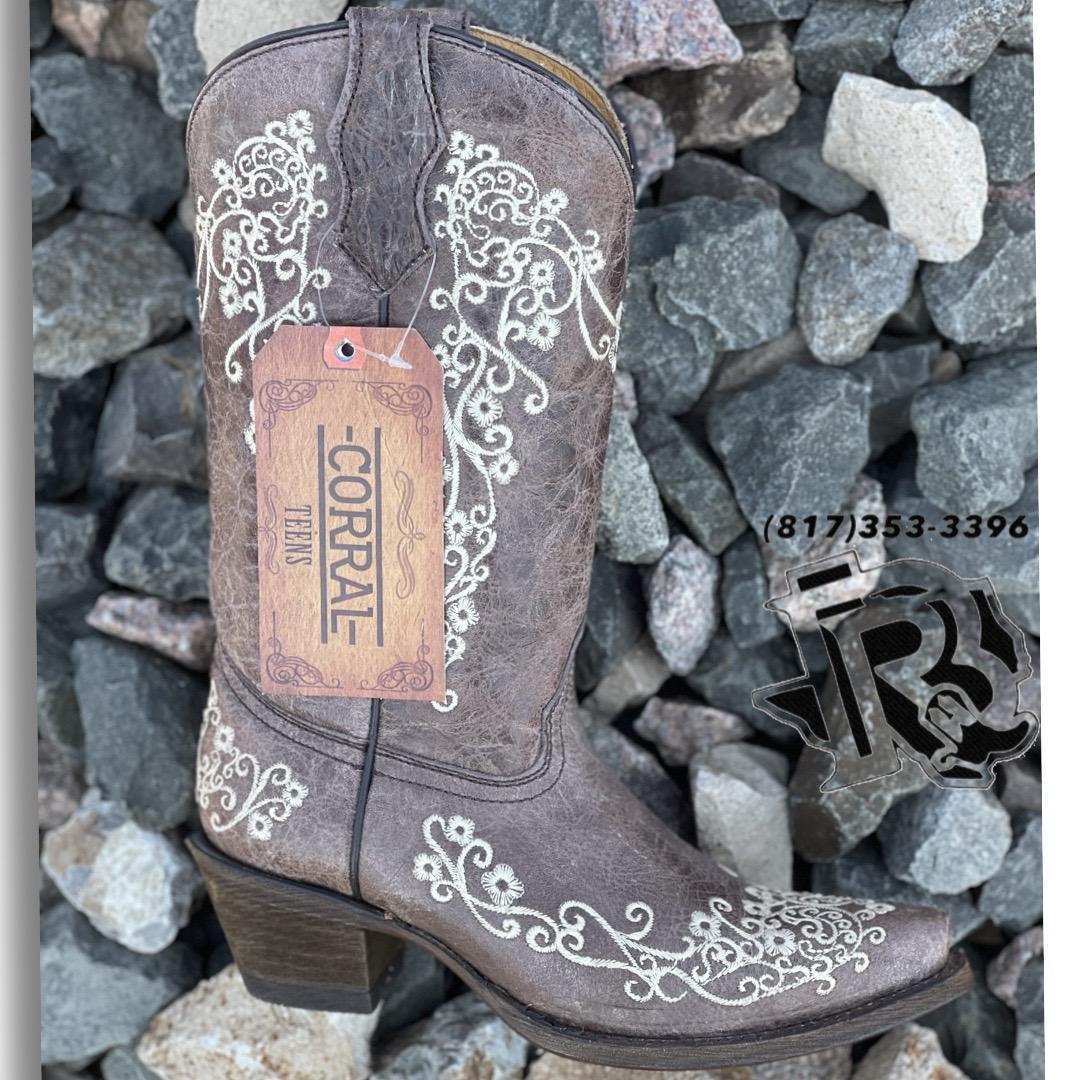 “ FANNY “ | CORRAL WESTERN BOOTS LIGHT BROWN POINT TOE A2773