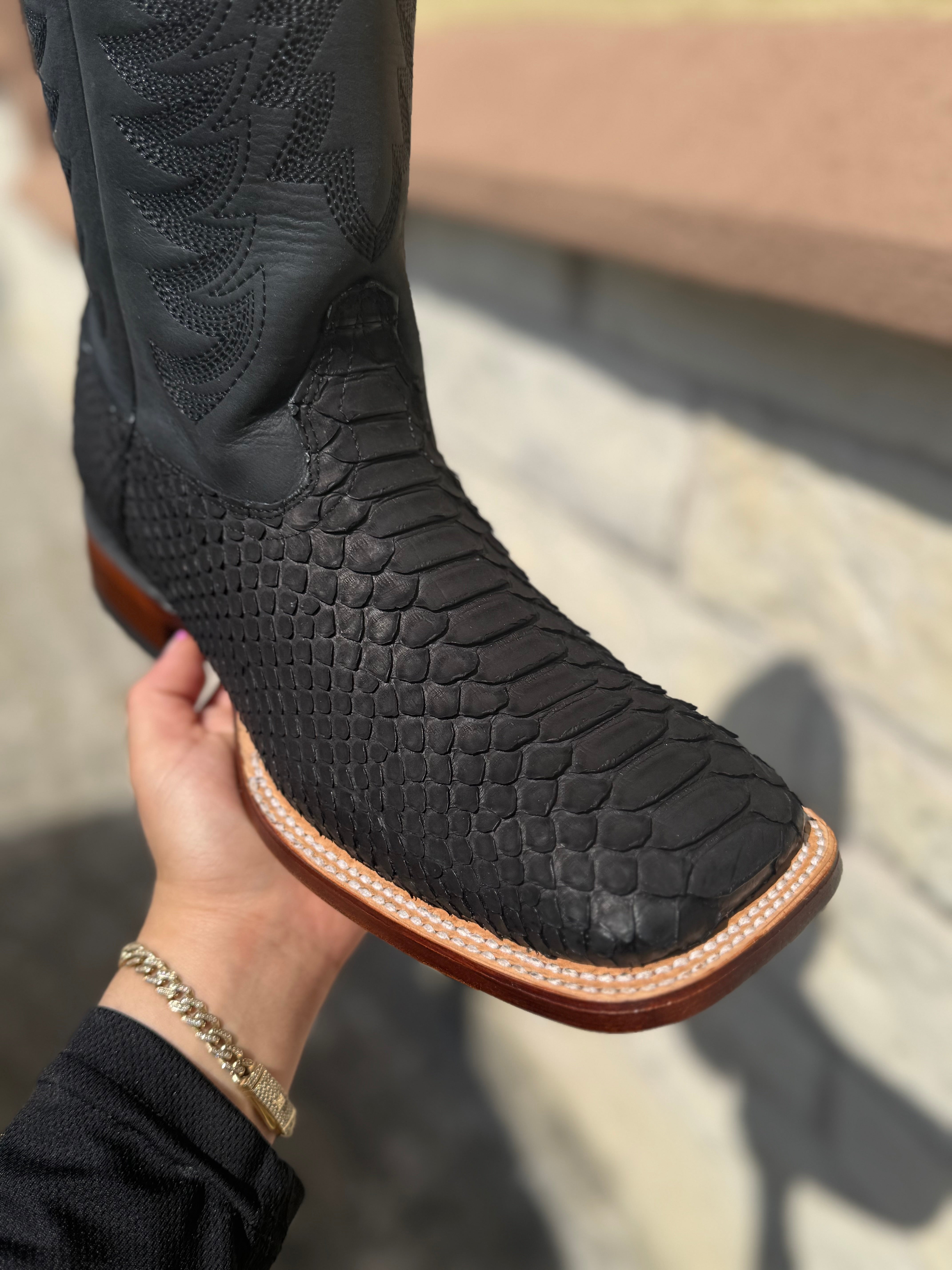 PYTHON BOOTS LOS ALTOS