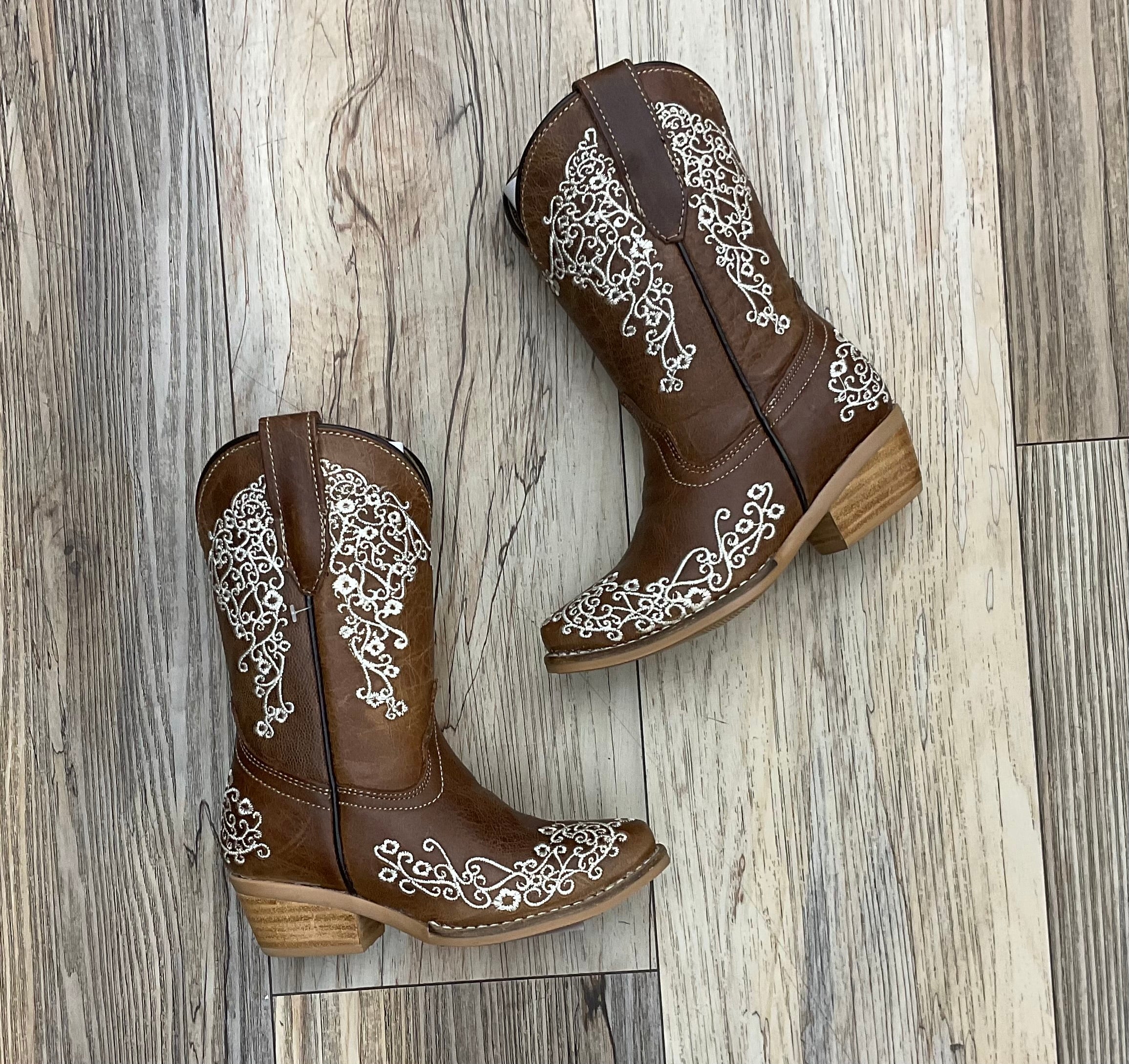 GIRL’S BROWN BOOT