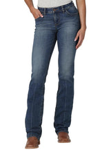 Load image into Gallery viewer, Wrangler Women&#39;s Ultimate Riding Willow Jean | 112336749