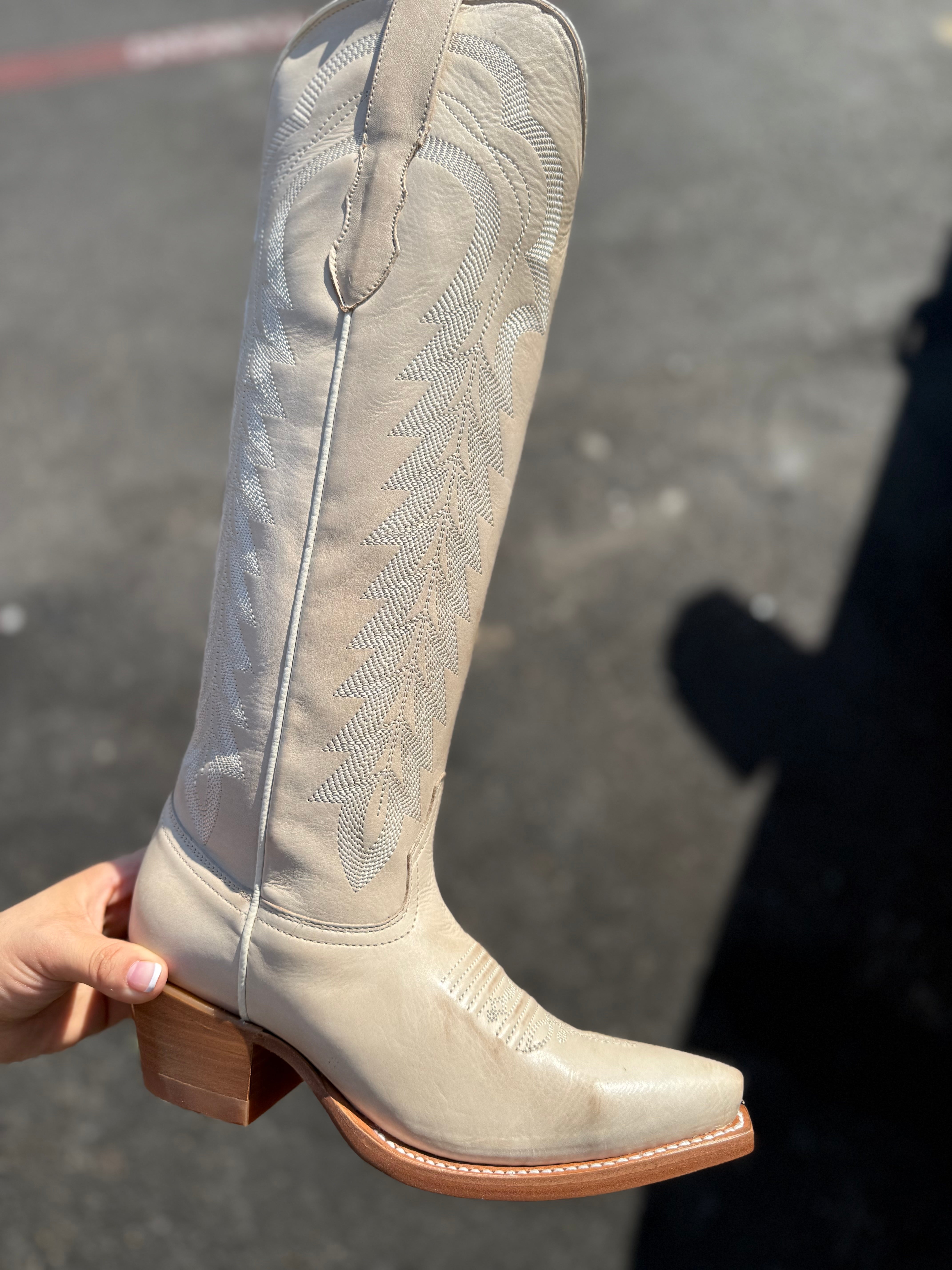 AILANI IRON SPUR BOOTS | IVORY