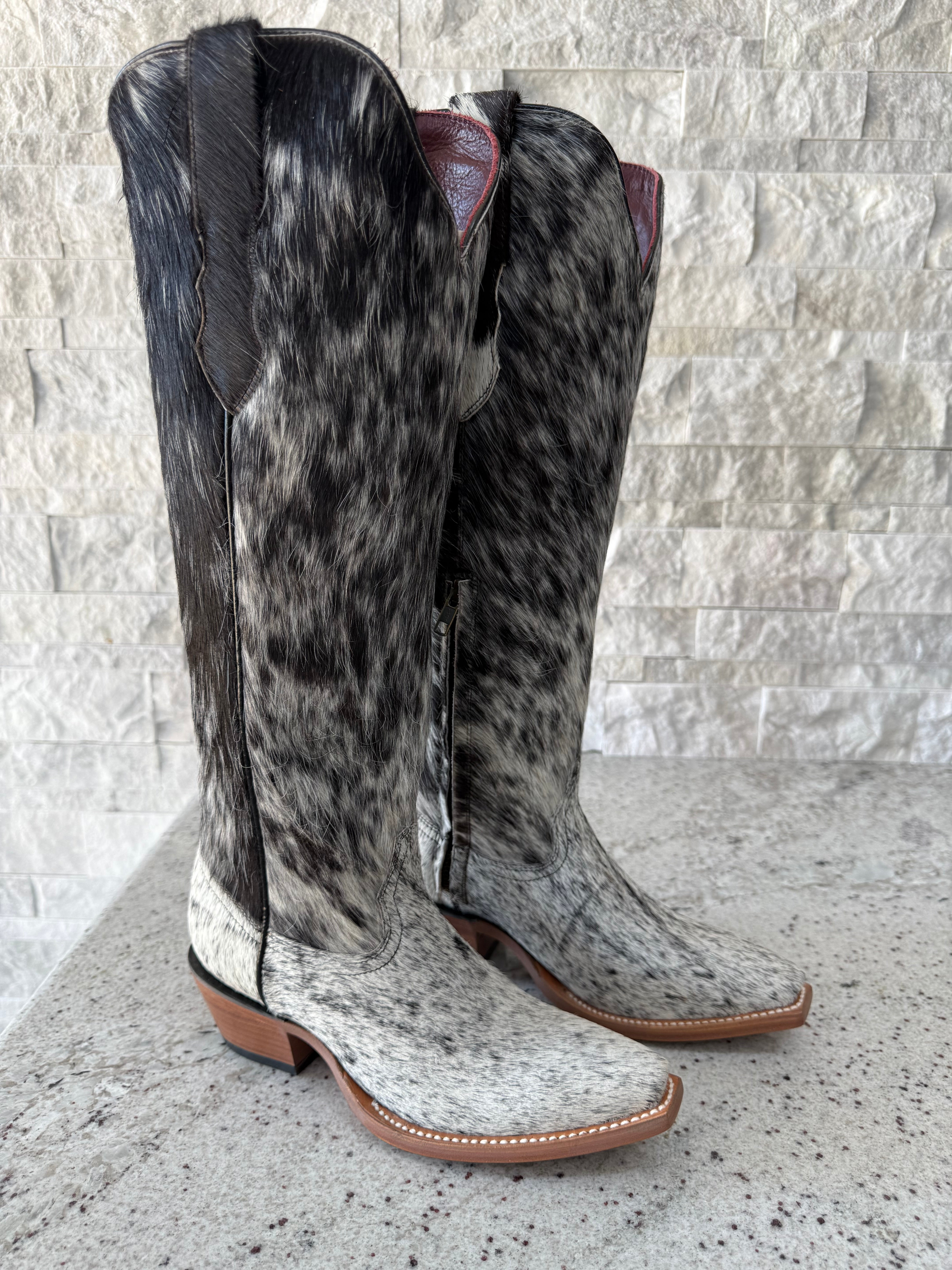 AILANI IRON SPUR COWHIDE
