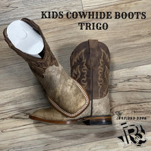 Load image into Gallery viewer, “ Tucker “ | KIDS (ninos) WESTERN SQUARE TOE BOOTS LIGHT BROWN