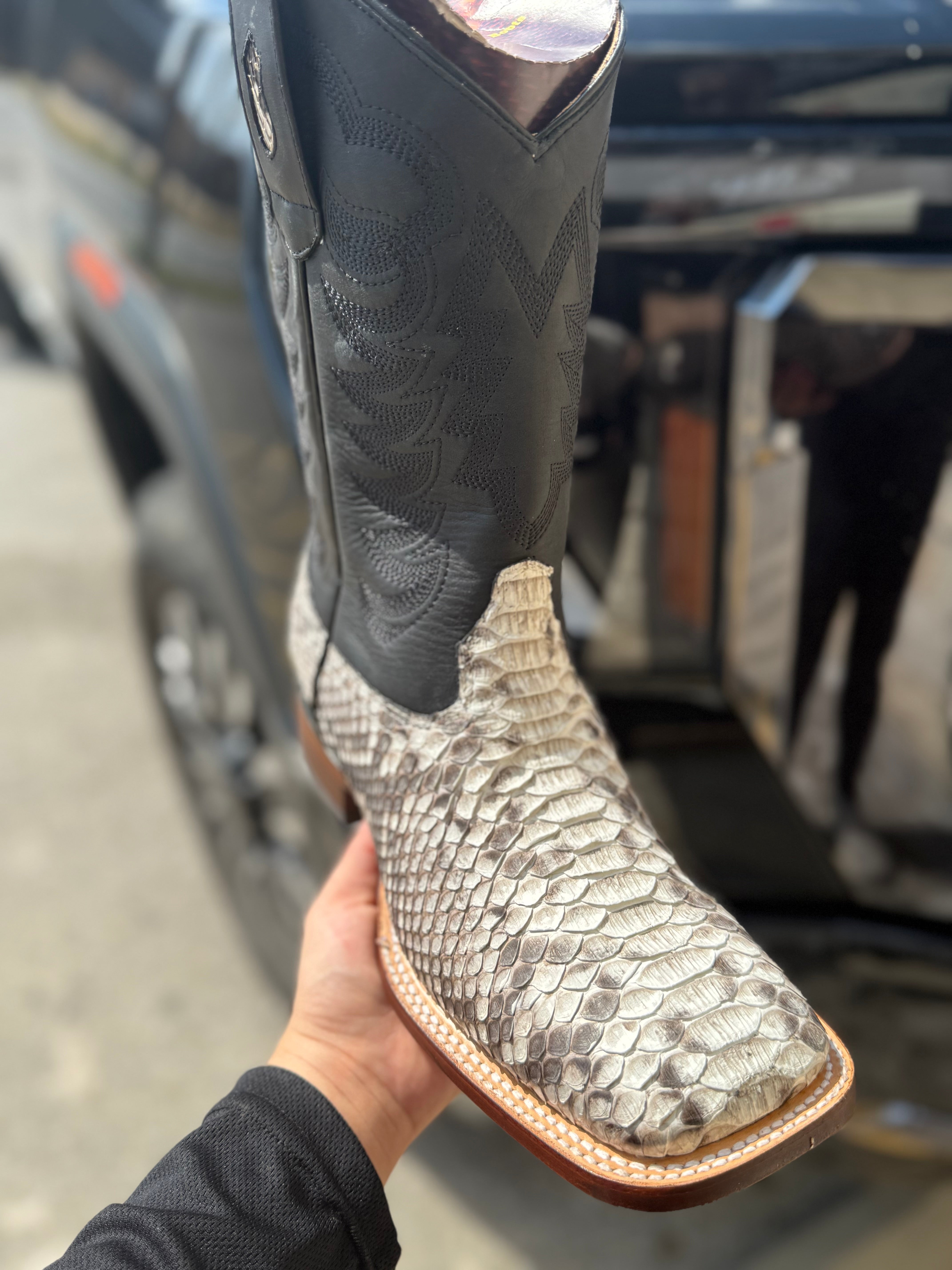 PYTHON BOOTS LOS ALTOS