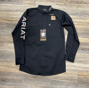 black ariat dress shirt Ariat Men's Team Logo Twill Fitted Shirt