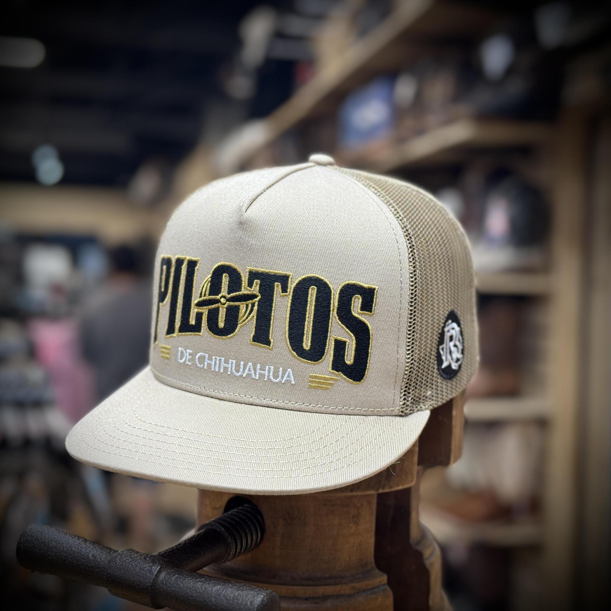 “ PILOTOS “ | WESTERN TRUCKER CAP KHAKI