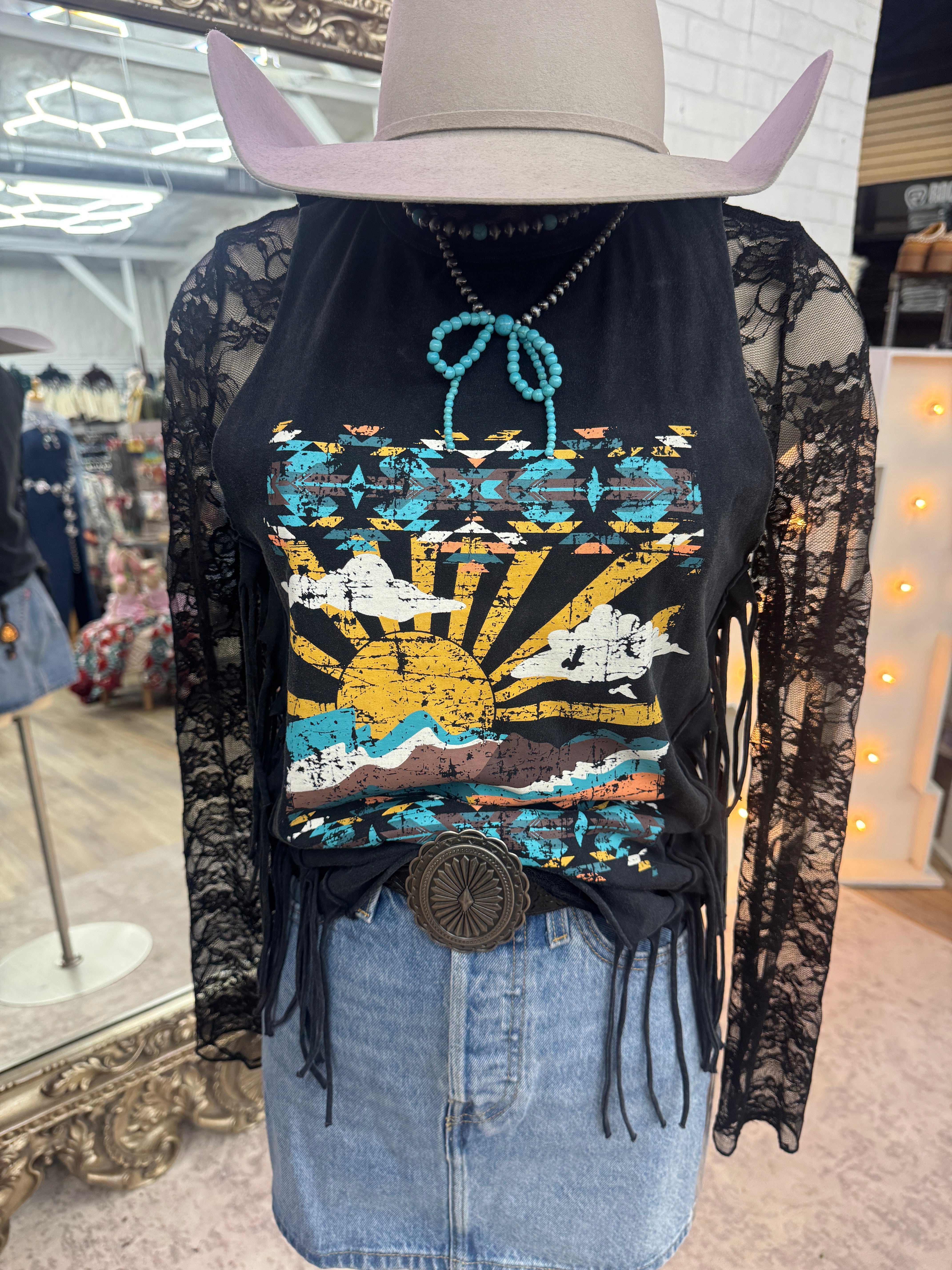 Women graphic tank with fringe black | RRWT20R0YD