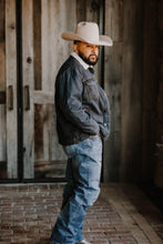 Load image into Gallery viewer, “ Easton “  | WRANGLER GRIZZLY DENIM JACKET VINTAGE MEN JACKET 74256RT