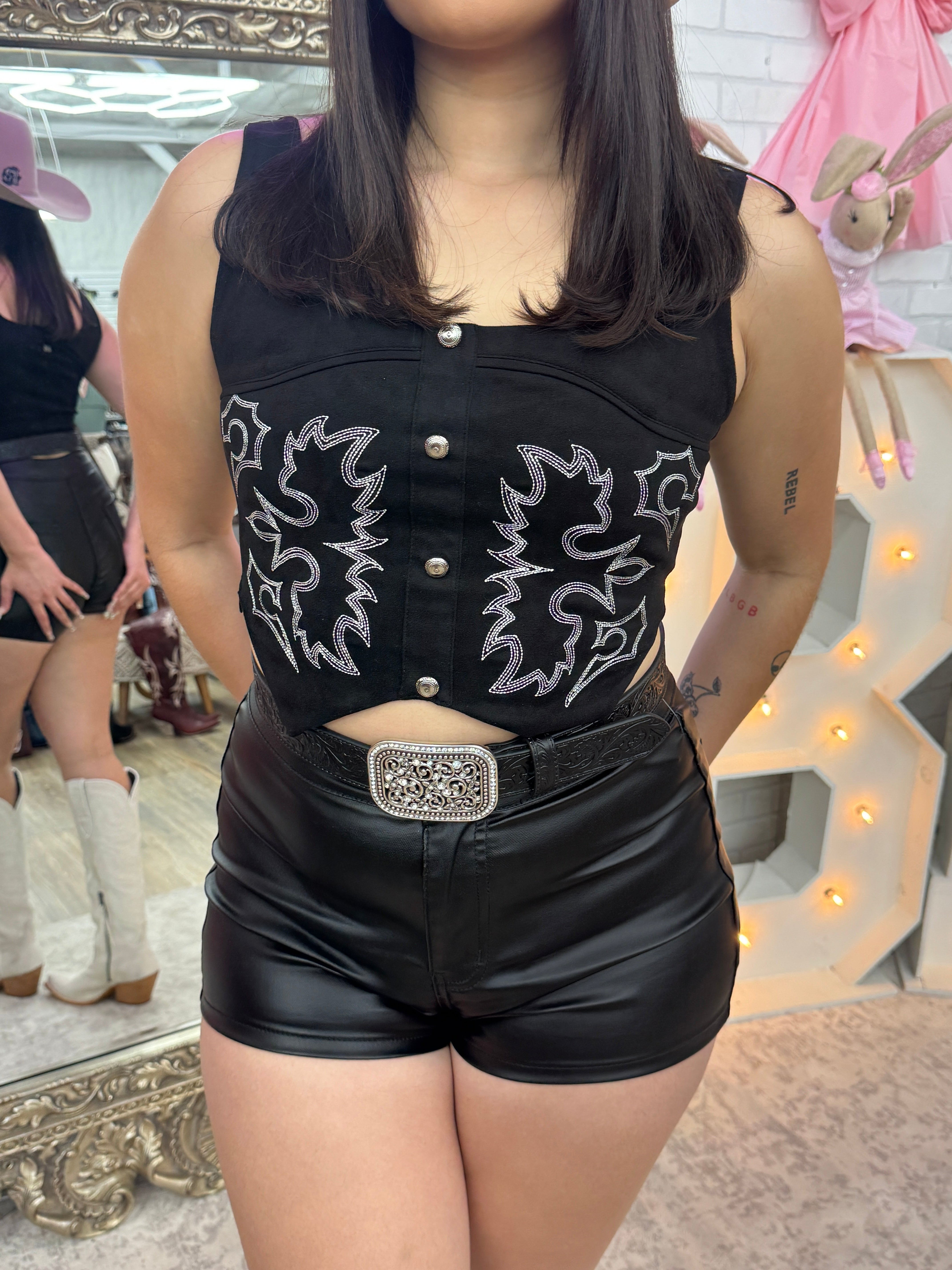 ‘’JANETH’’ BLACK SHORT