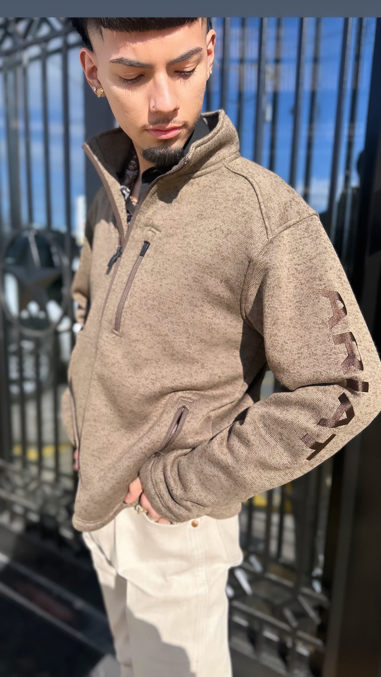 Ariat mens sweater deals