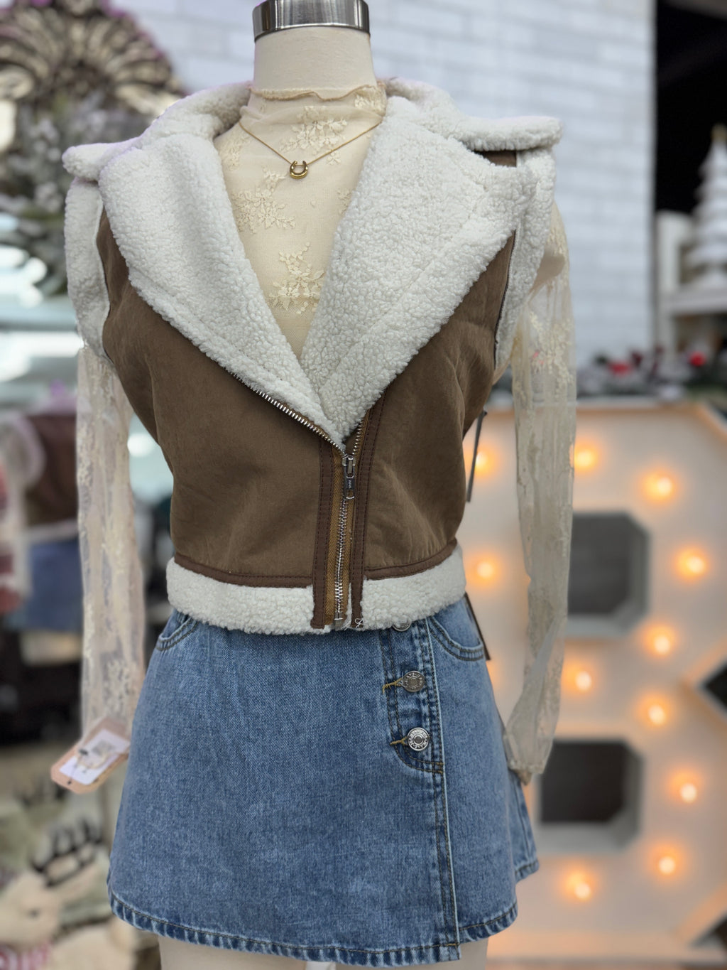 JOCELYN LIGHT BROWN VEST
