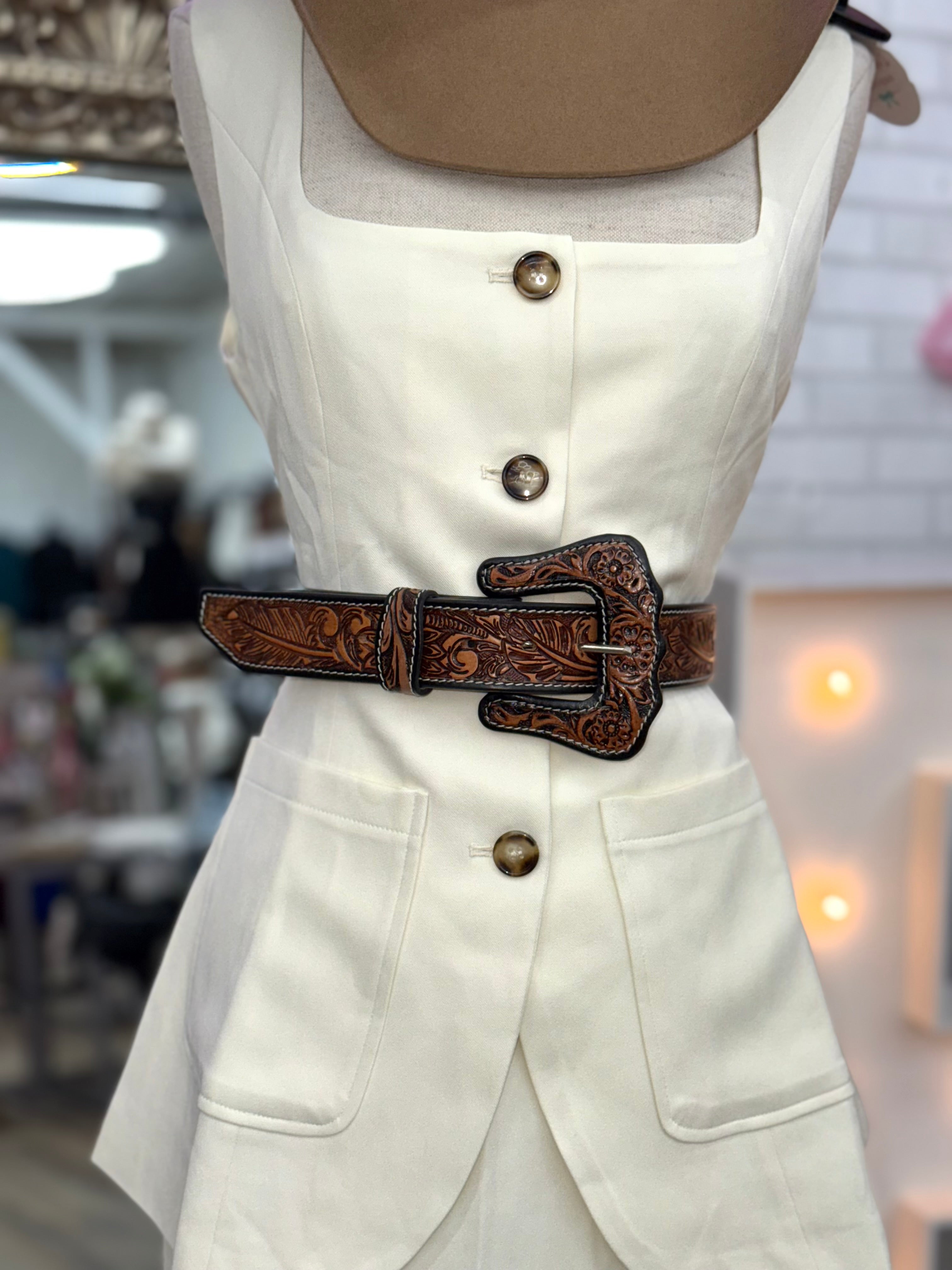 ‘’ HEATHER ’’ WOMENS TOOLED BROWN BELT