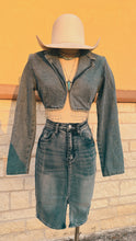 Load image into Gallery viewer, ‘’LOLIS’’ DENIM JACKET