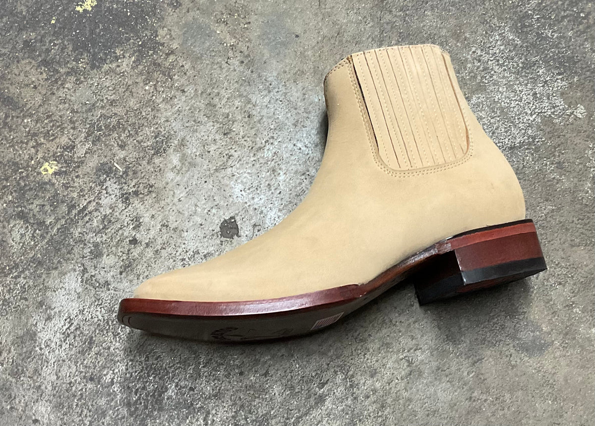 82B6311 BOTIN RODEO PUNTA AMPLIA NOBUCK ARENA – Botas Rojero