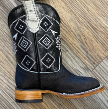 Load image into Gallery viewer, ‘’DYLAN KIDS COWHIDE BOOTS
