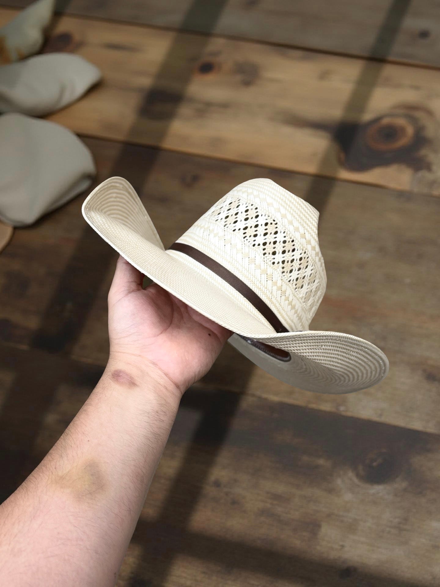 “ 1011 “ | AMERICAN HAT MEN COWBOY STRAW HAT 4 1/4 inch brim