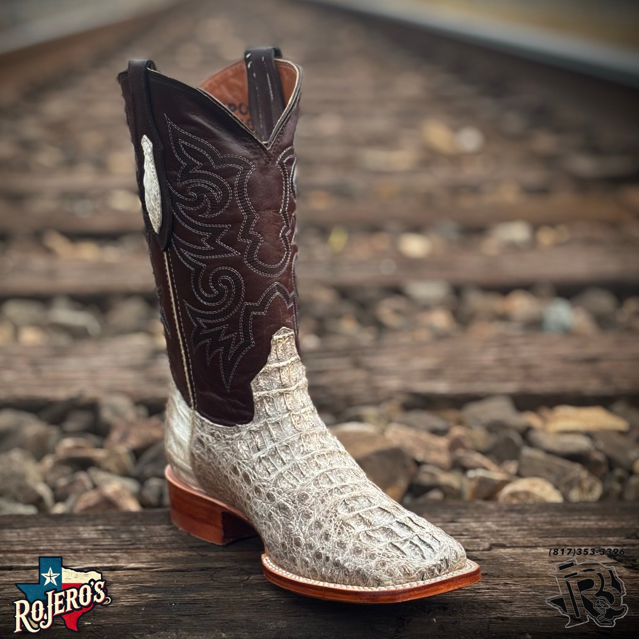 CAIMAN CUERNO NATURAL SQUARE TOE WESTERN BOOT BR EDITION