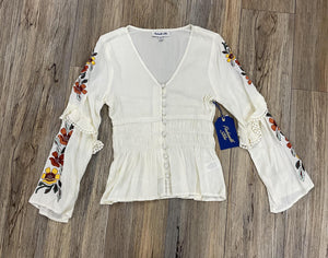 WOMEN’S PANHANDLE SMOCKED BUTTON DOWN CREAM SHIRT |LW52T05791