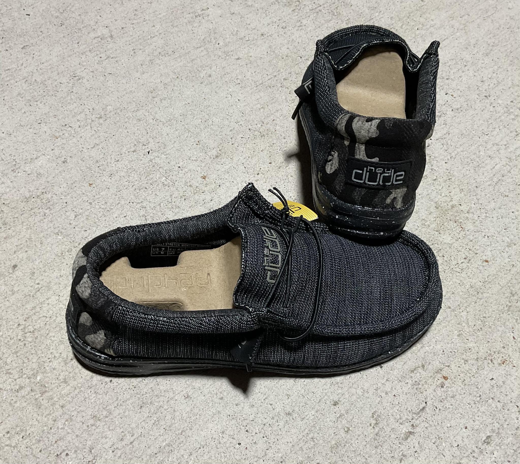 Mens size 6 outlet hey dude shoes