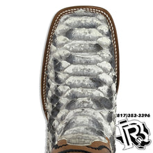 Load image into Gallery viewer, ORIGNAL PYTHON 15 FOOT |  SNAKE SQUARE TOE MEN BOOTS