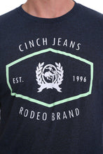 Load image into Gallery viewer, MEN&#39;S FRONT LOGO TEE - NAVY MTT1690383