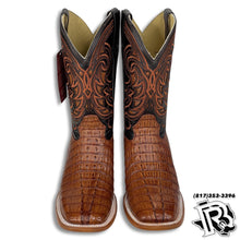 Load image into Gallery viewer, ORIGNAL -CAIMAN TAIL COGNAC | MEN WESTERN SQUARE TOE BOOTS