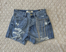 Load image into Gallery viewer, Womens chain fringe shorts light wash rock &amp; roll | RRWD68R0VE