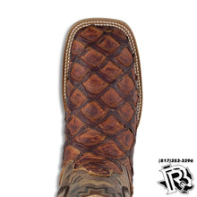 Load image into Gallery viewer, PIRARUCU (fish) BRANDY ORIGNAL | MEN SQUARE TOE WESTERN BOOTS STYLE | Thr5040