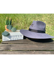 Load image into Gallery viewer, Charlie horse 1 highway | GREY