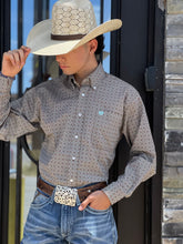 Load image into Gallery viewer, MEN’S LONG SLEEVE PRINT BROWN CINCH | MTW1105375