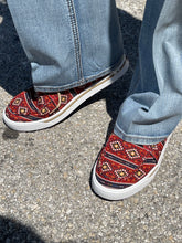 Load image into Gallery viewer, “ Cristo “ | MEN’S TWISTED X SHOES RED AZTEC  MHYC028