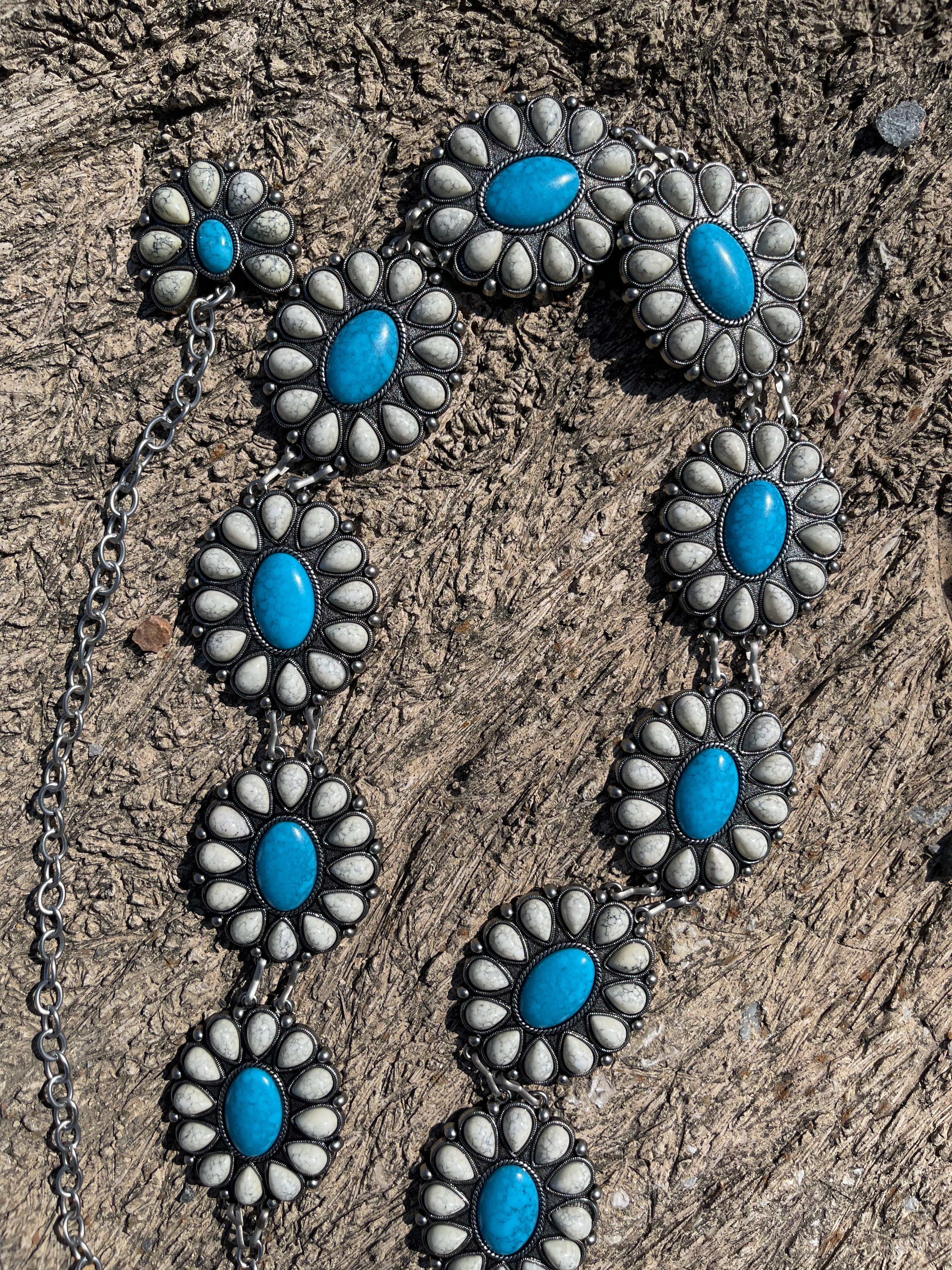 KIM CONCHO BELT TURQUOISE WITH IVORY