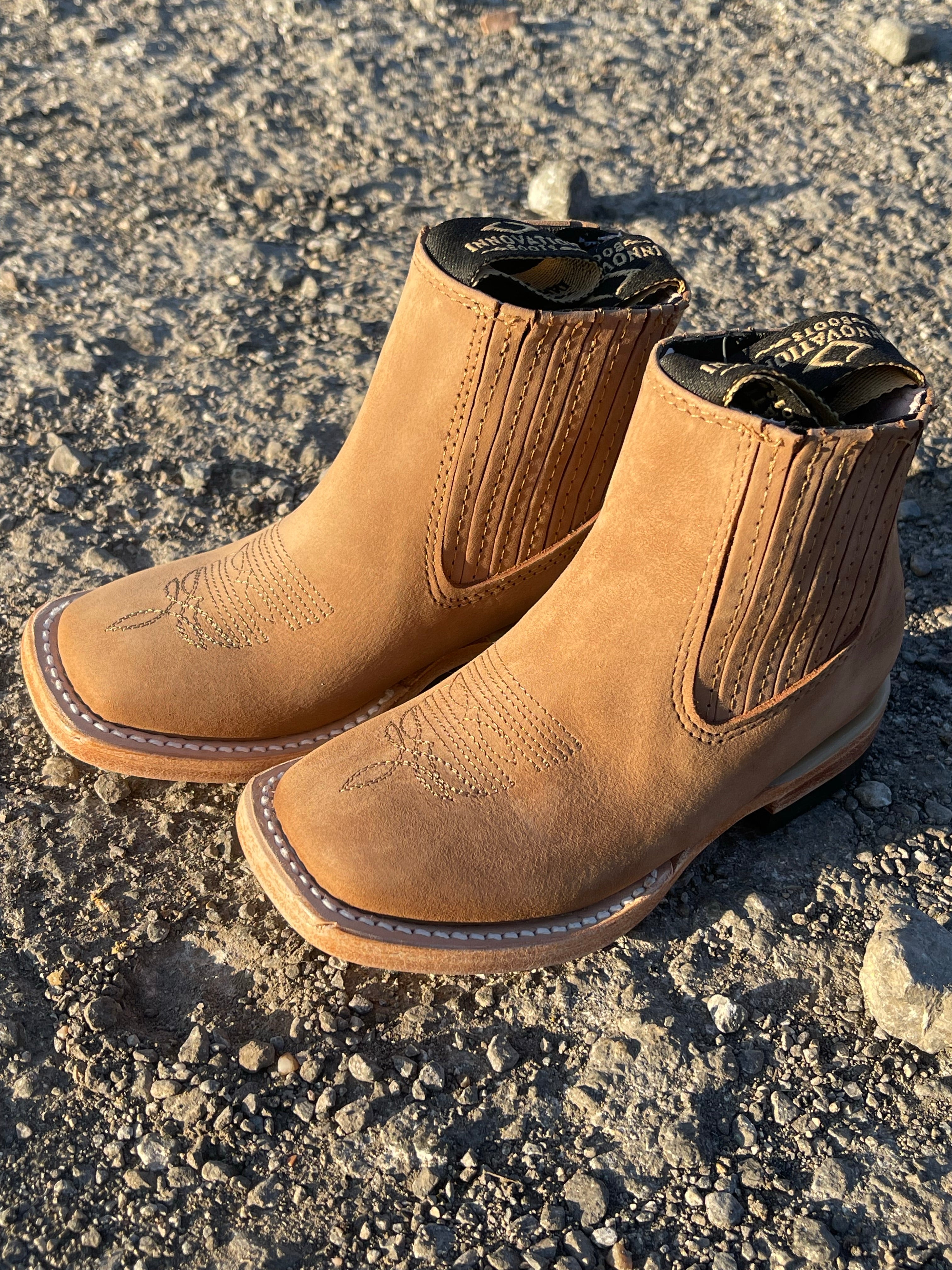 KIDS BOTIN NOBUCK ARENA