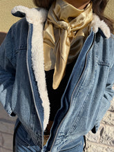 Load image into Gallery viewer, LIA DENIM BLUE JACKET