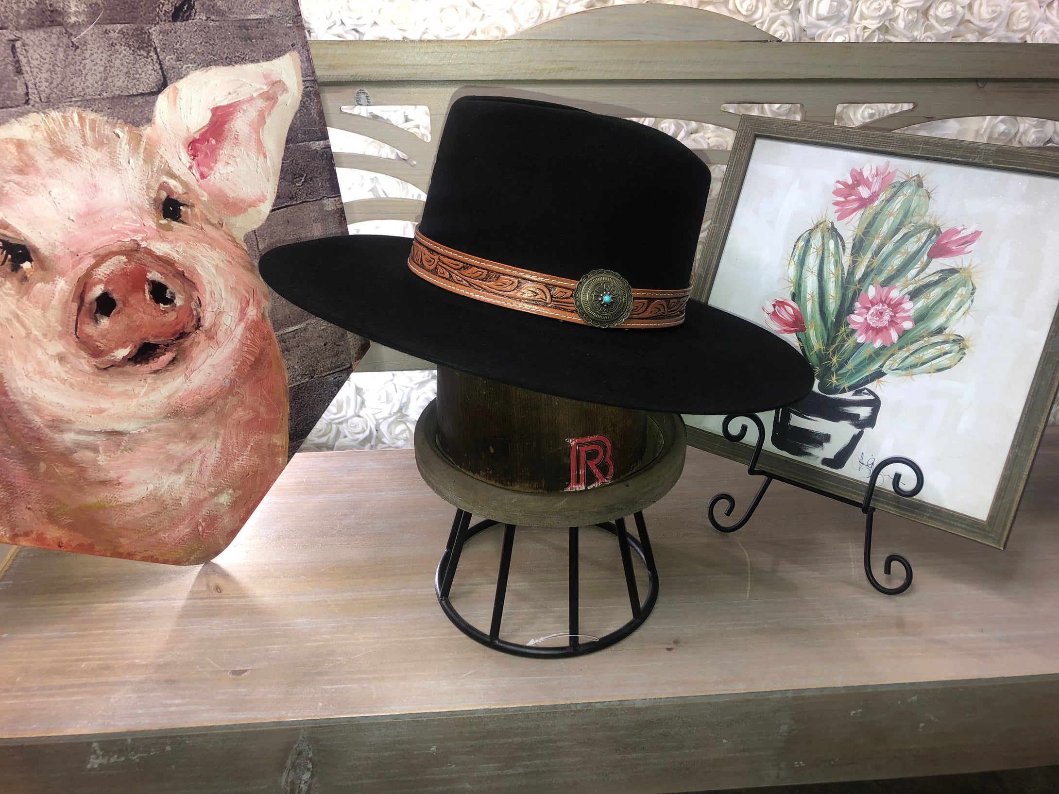 Charlie 1 horse hat Lori | black