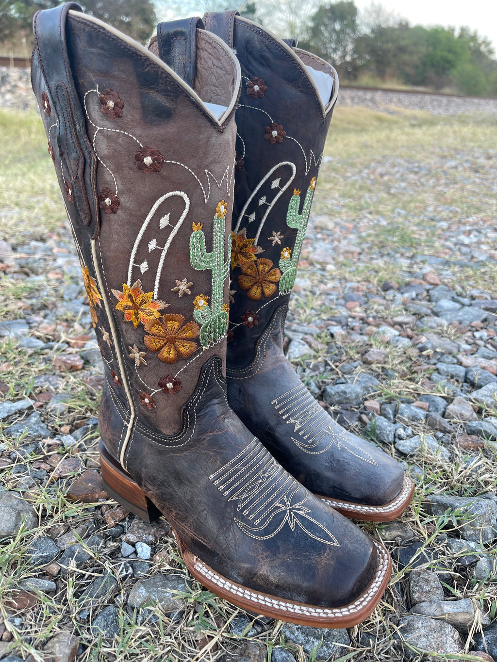 “ Brittany “ | WOMEN WESTERN SQUARE TOE BOOTS