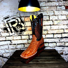 Load image into Gallery viewer, ORIGNAL -CAIMAN TAIL COGNAC | MEN WESTERN SQUARE TOE BOOTS