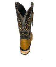 Load image into Gallery viewer, COWBOY COUNTY : CRAZY HONEY WITH CHOCOLATE TOP