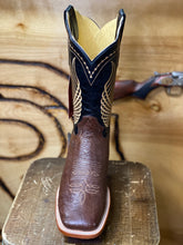 Load image into Gallery viewer, BOTAS ROJERO: SMOOTH OSTRITCH TOBACO (panza de avestruz tobaco)