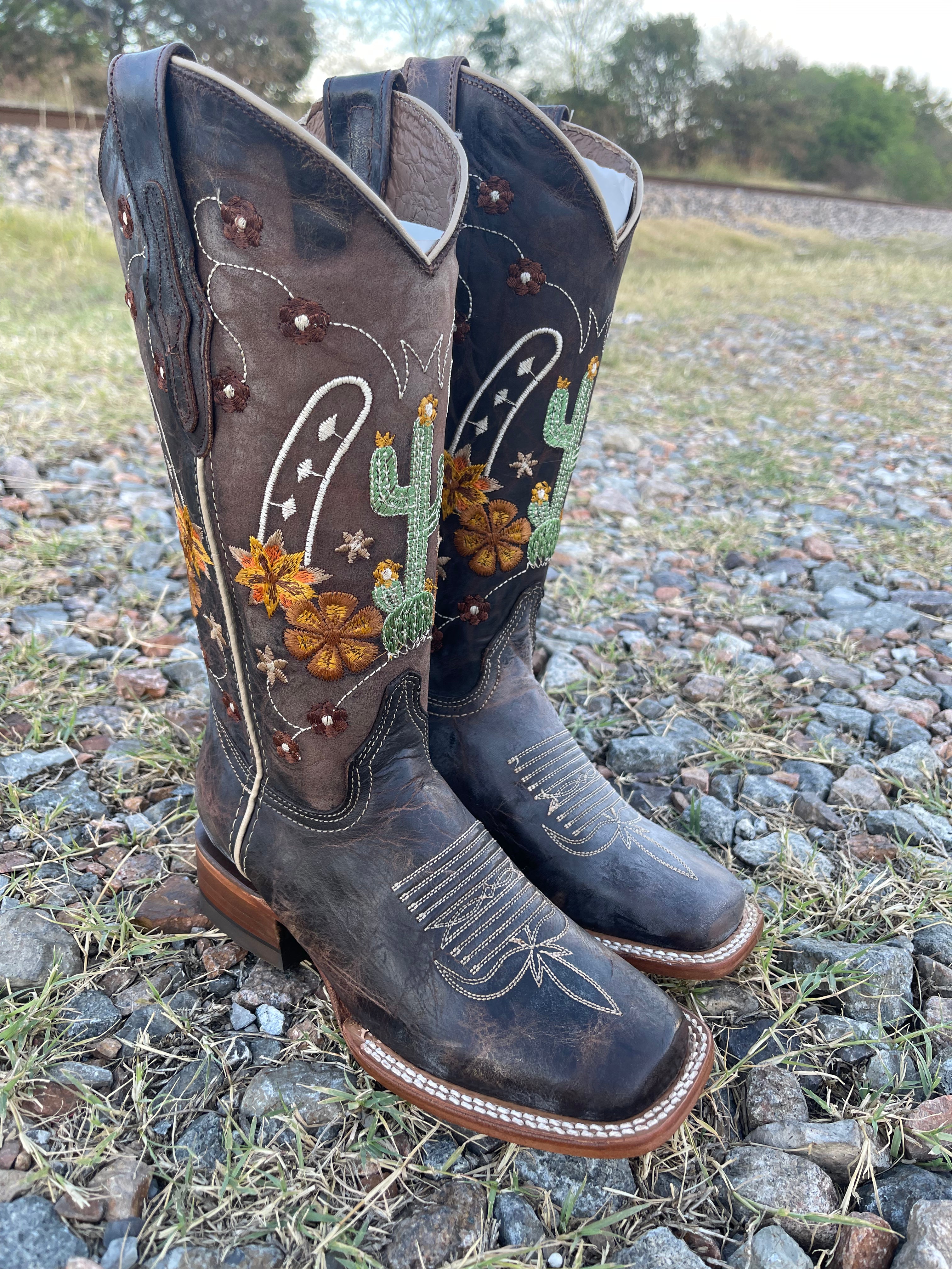 “ Brittany “ | WOMEN WESTERN SQUARE TOE BOOTS