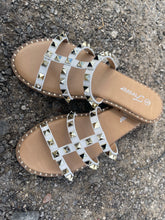 Load image into Gallery viewer, DING- 32 WHITE SANDALS