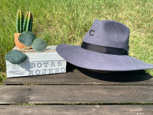 Load image into Gallery viewer, Charlie horse 1 highway | GREY