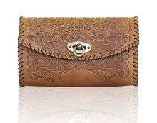 Load image into Gallery viewer, Baguet crossbody
