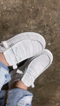 Load image into Gallery viewer, “ MICHELLE “ | WOMEN LIGHT GREY CASUAL CANVAS SHOE