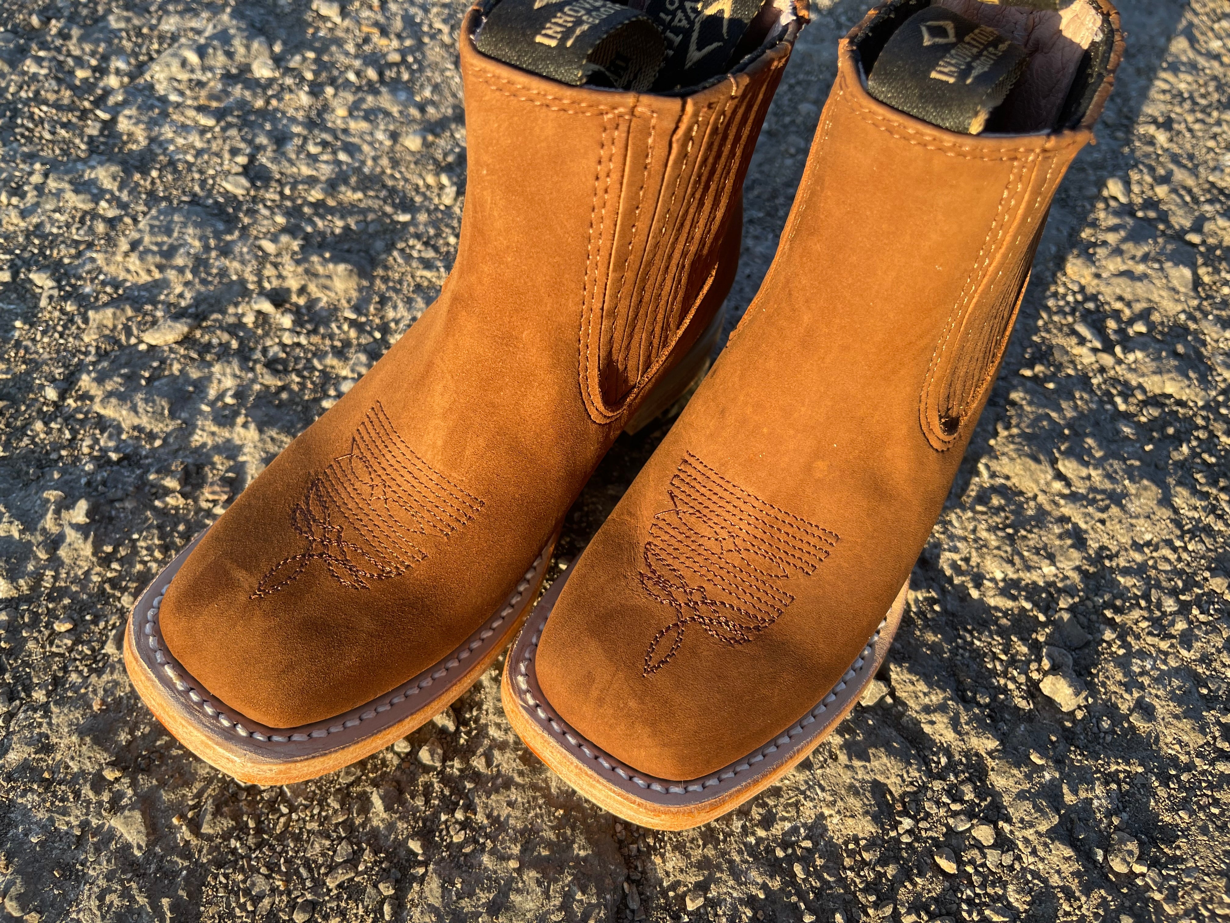 KID’S BOTIN NOBUCK CAJETA