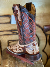 Load image into Gallery viewer, TOOLED LEATHER BOOT HANDMADE