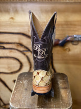 Load image into Gallery viewer, BIG BASS Ant Saddle Tan Arapaima Fish boot