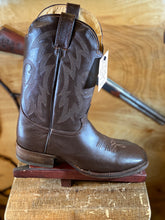 Load image into Gallery viewer, #8 EE USA DARK BROWN SQUARE TOE BOOT ‼️ON SALE‼️